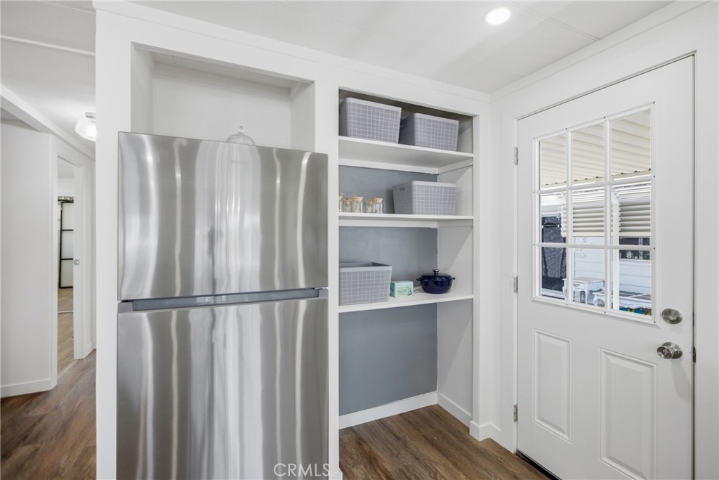 601 N Kirby 394