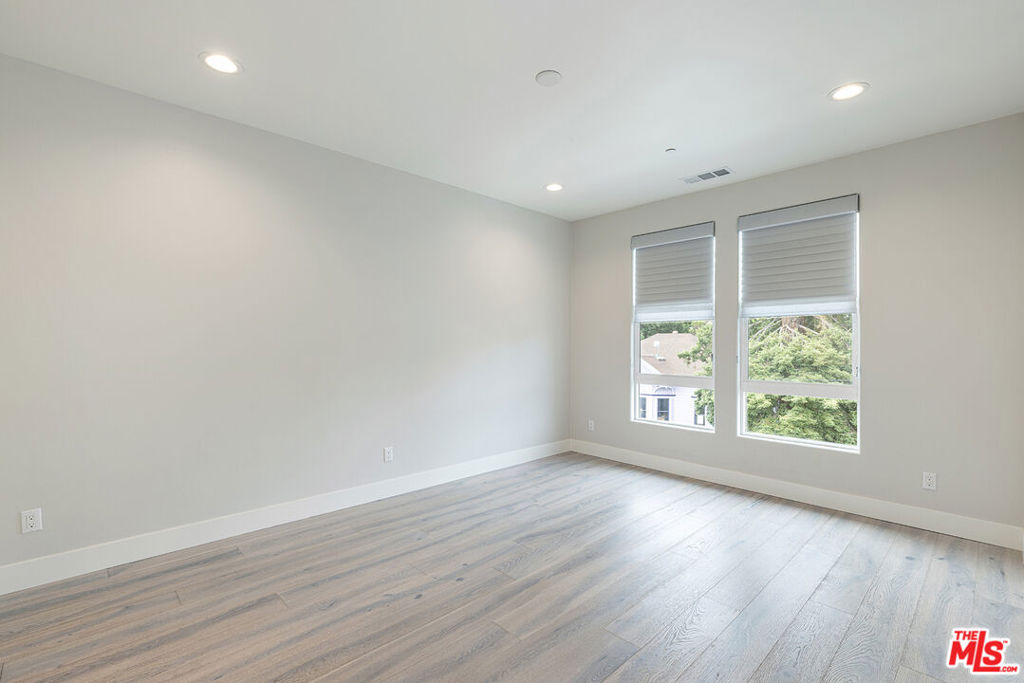 Register Square Napa - Residential