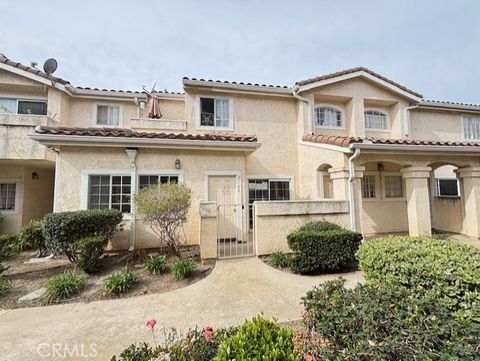 Photo of 2160 Blackberry Circle, Oxnard, CA 93036 (MLS # CV26029145)