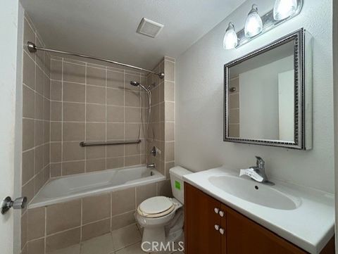 Tiny photo for 2160 Blackberry Circle, Oxnard, CA 93036 (MLS # CV26029145)
