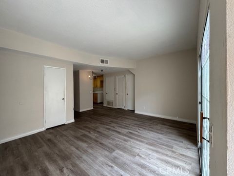 Tiny photo for 2160 Blackberry Circle, Oxnard, CA 93036 (MLS # CV26029145)