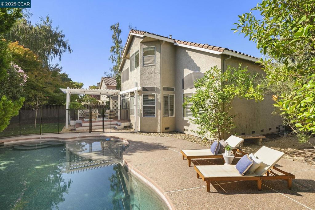 BROOKMEADOW PARK - Residential