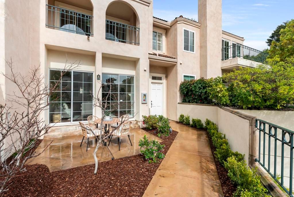 Photo of 5123 Renaissance Ave Ave #C, San Diego, CA 92122 (MLS # 260004991SD)