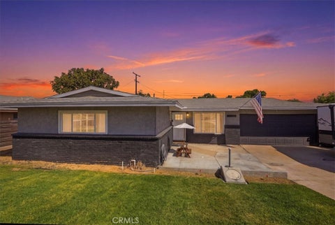 Photo of 387 E Citron Street, Corona, CA 92879 (MLS # IG26201047)