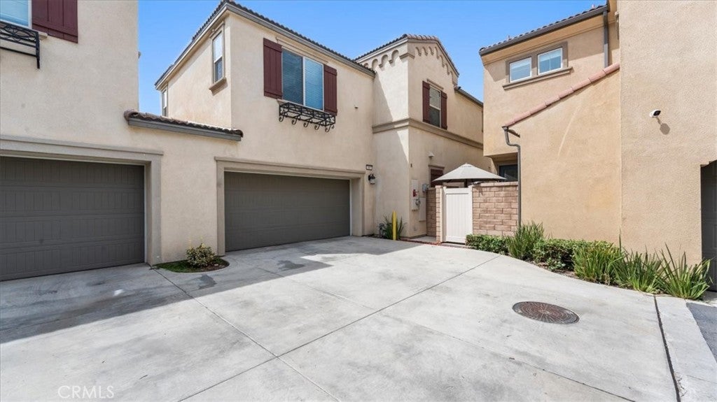 805 Cranberry Way