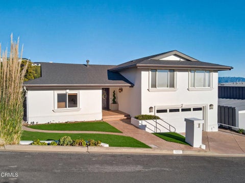 Tiny photo for 542 Valley View Way, Ventura, CA 93003 (MLS # V1-39121)