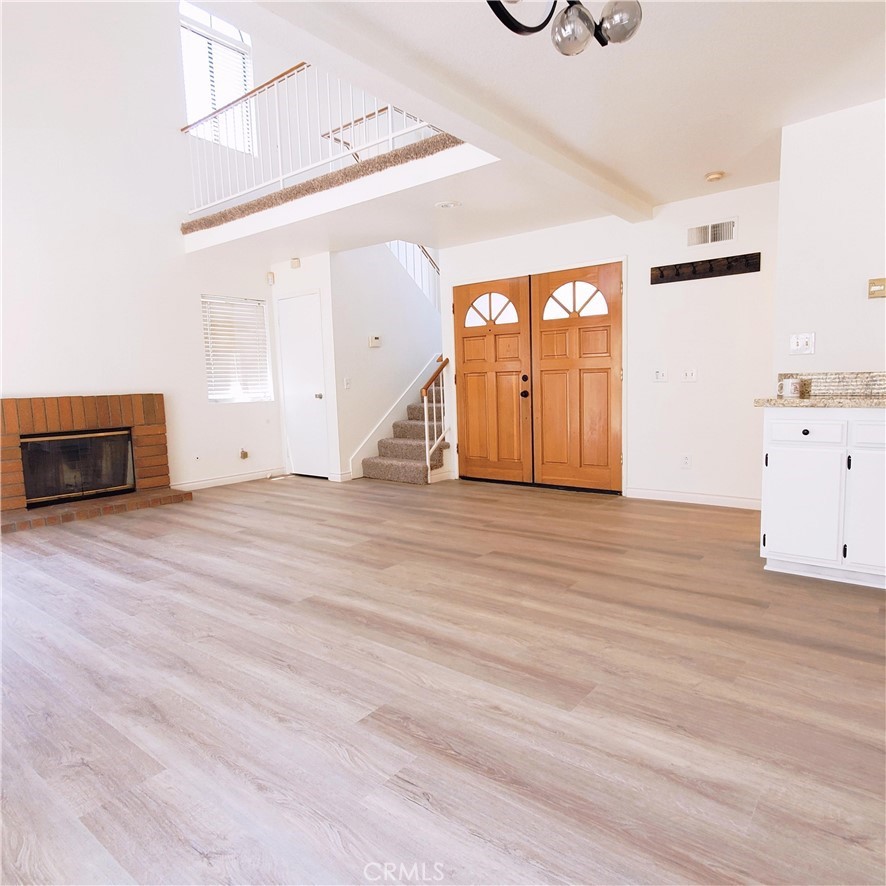 1387 Sycamore Lane