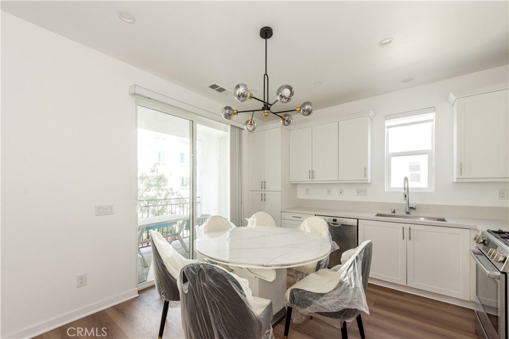 2208 Synergy, Irvine CA 92614 - Photo 6