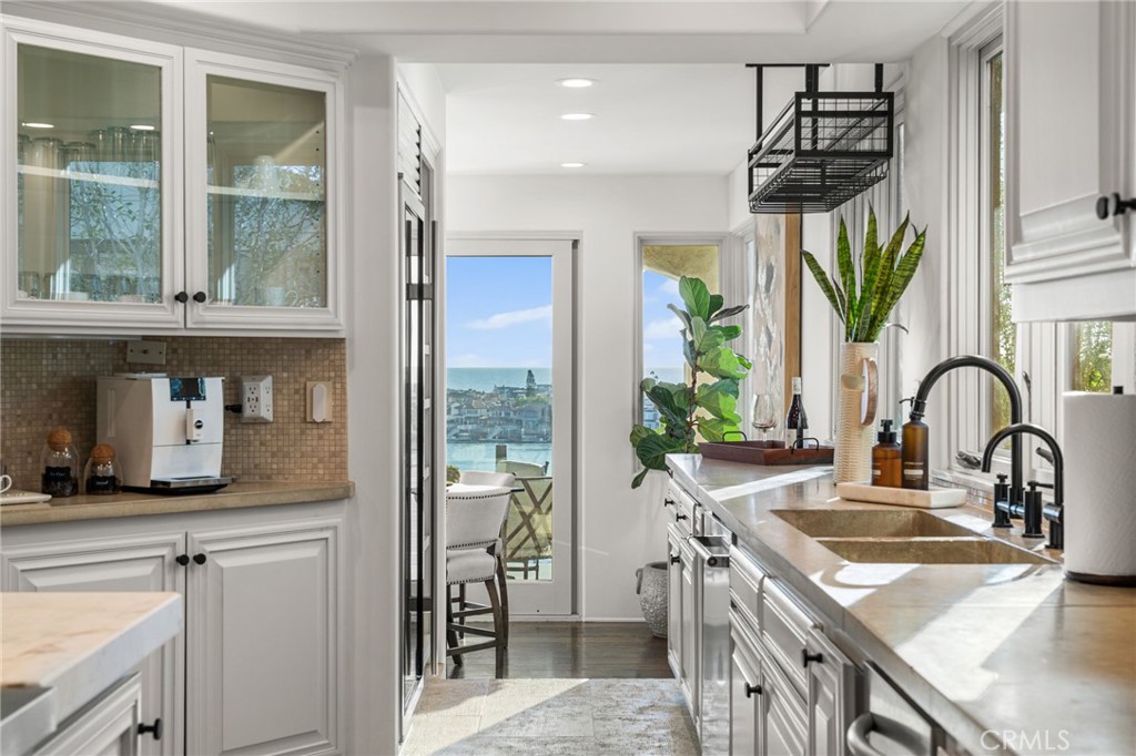 Corona del Mar South of PCH (CDMS) - Residential Lease