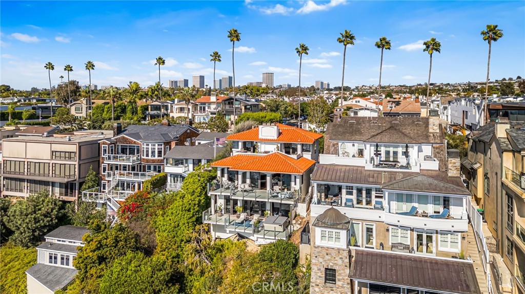 Corona del Mar South of PCH (CDMS) - Residential Lease