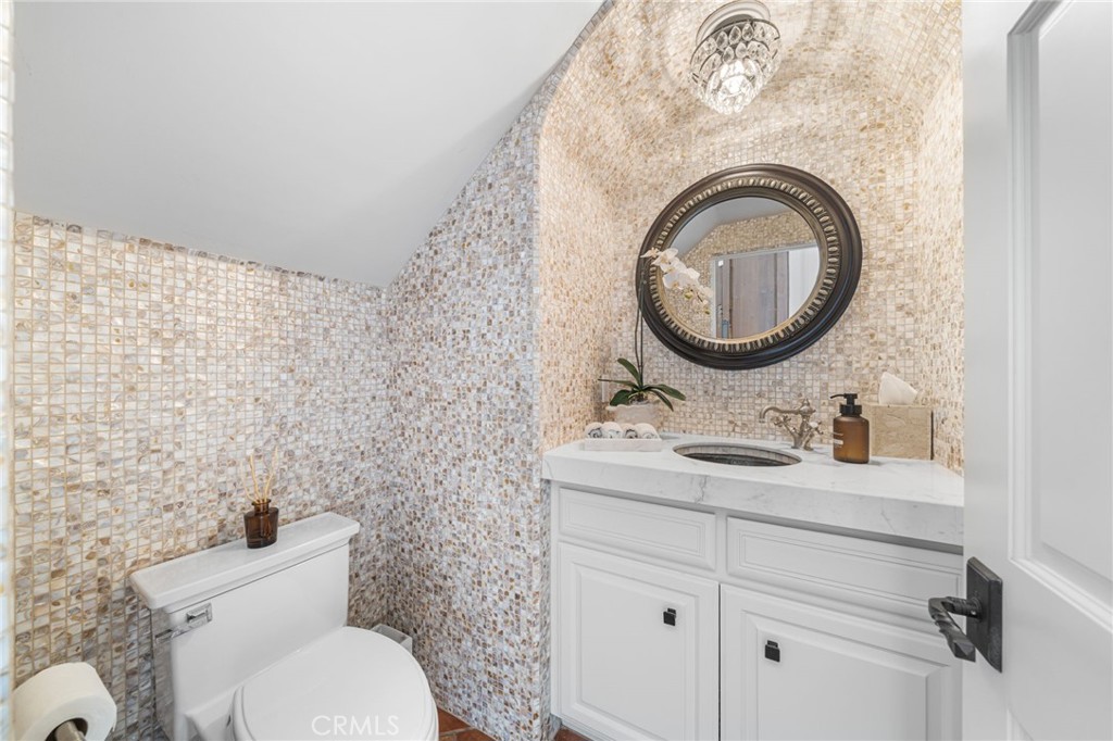 Corona del Mar South of PCH (CDMS) - Residential Lease