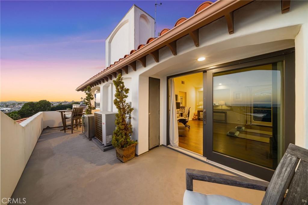 Corona del Mar South of PCH (CDMS) - Residential Lease