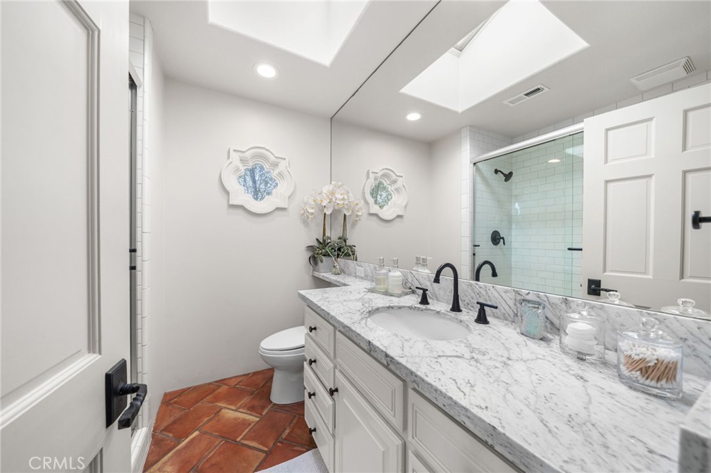 Corona del Mar South of PCH (CDMS) - Residential Lease