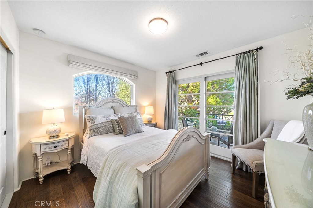 Corona del Mar South of PCH (CDMS) - Residential Lease