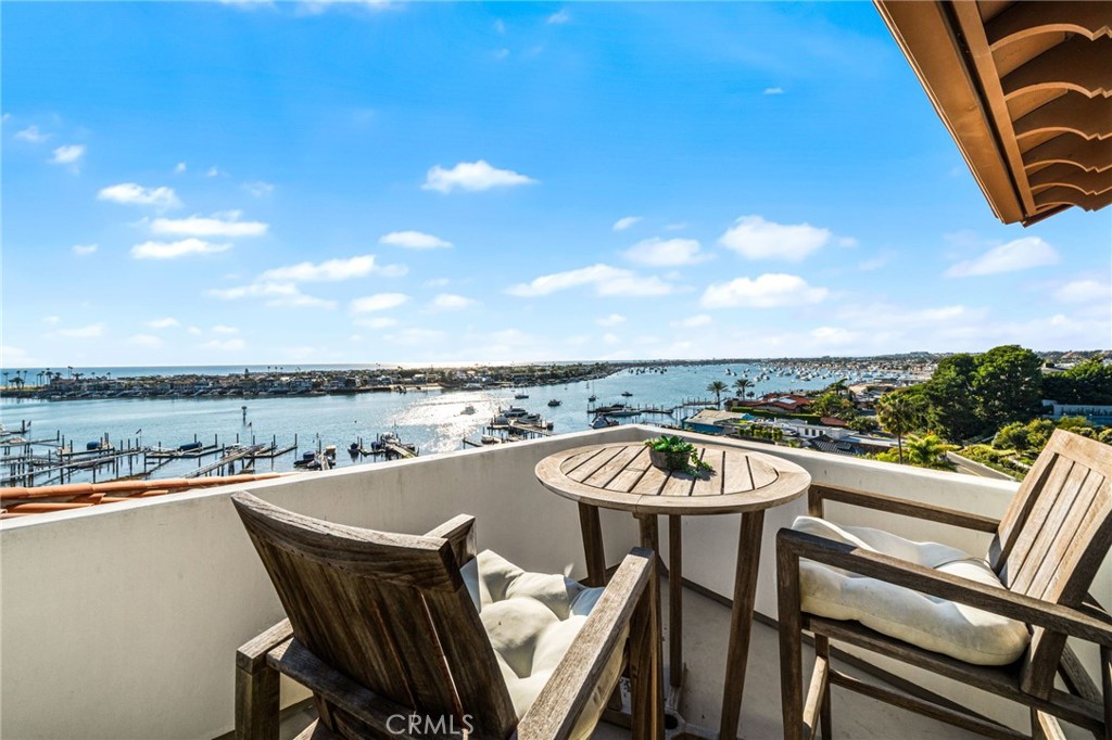 Corona del Mar South of PCH (CDMS) - Residential Lease