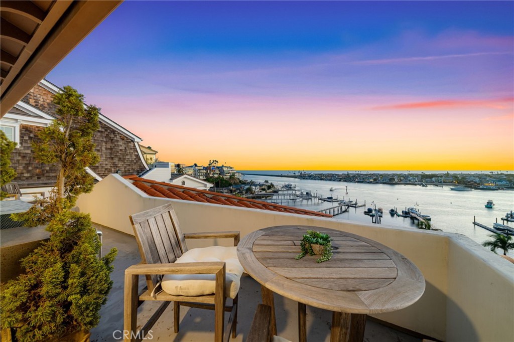 Corona del Mar South of PCH (CDMS) - Residential Lease
