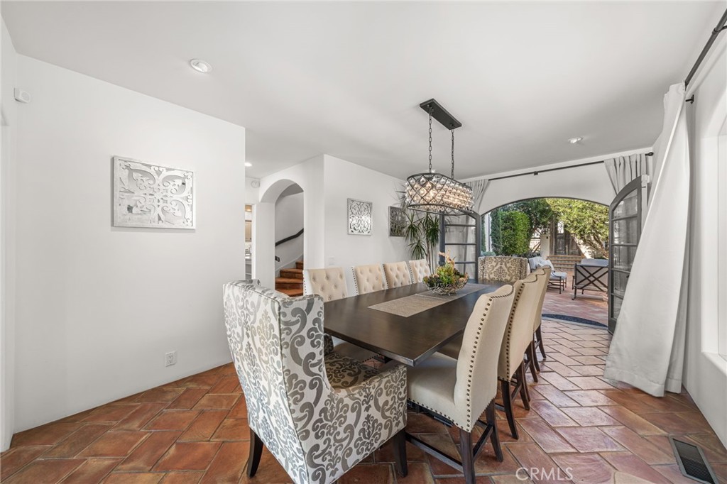 Corona del Mar South of PCH (CDMS) - Residential Lease