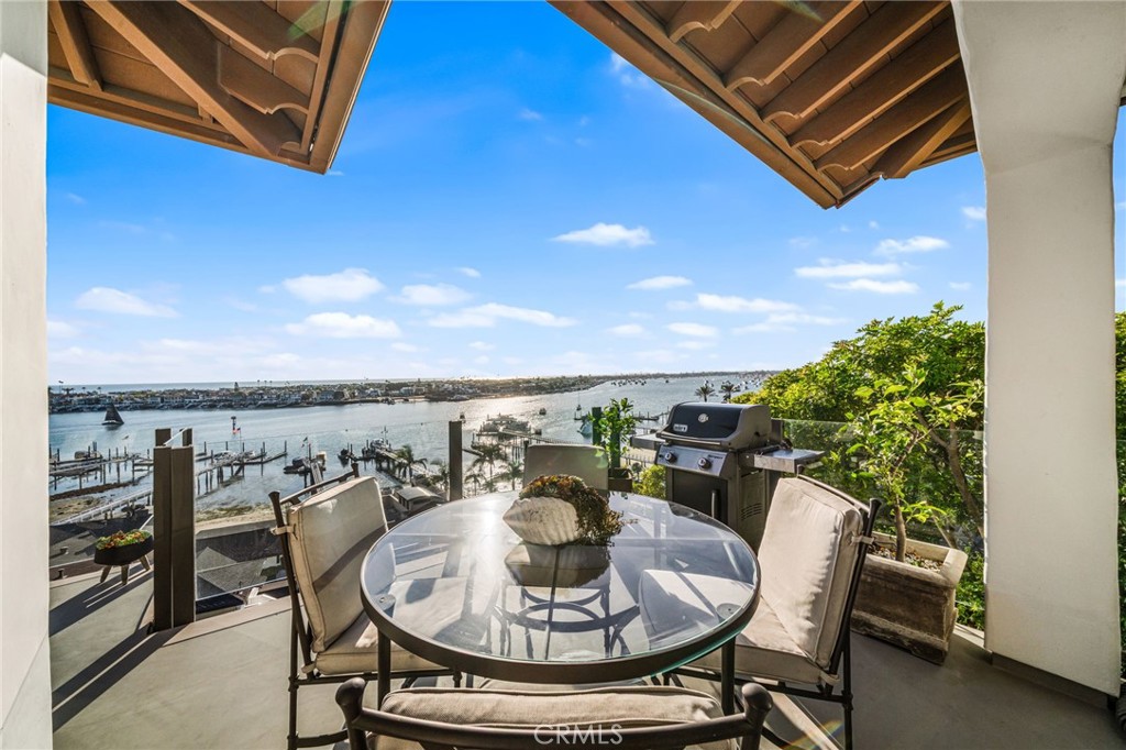 Corona del Mar South of PCH (CDMS) - Residential Lease