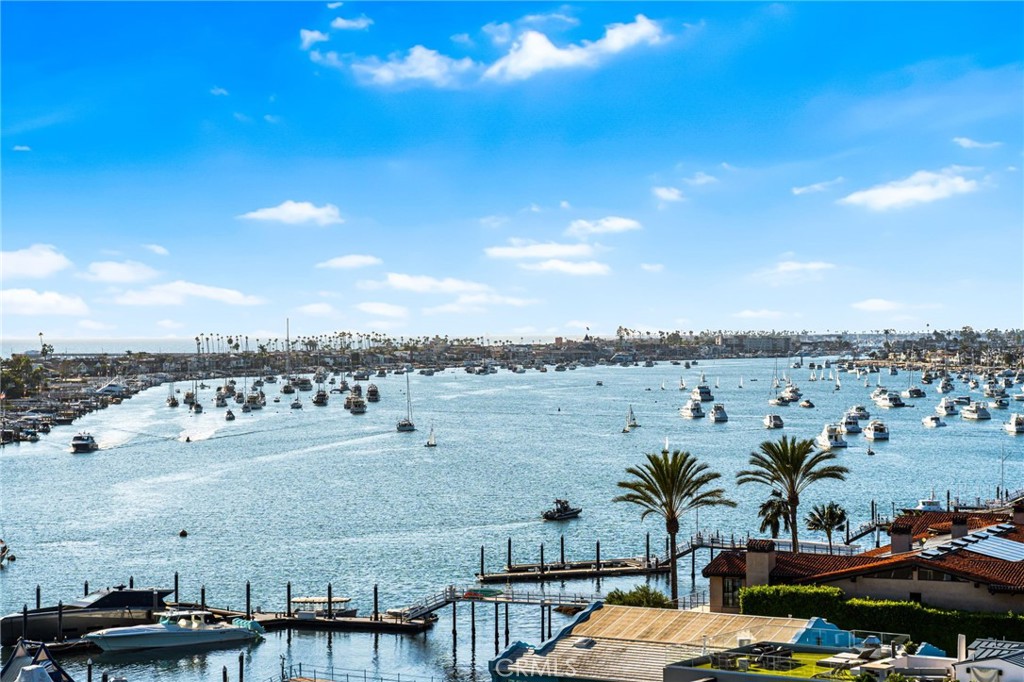 Corona del Mar South of PCH (CDMS) - Residential Lease