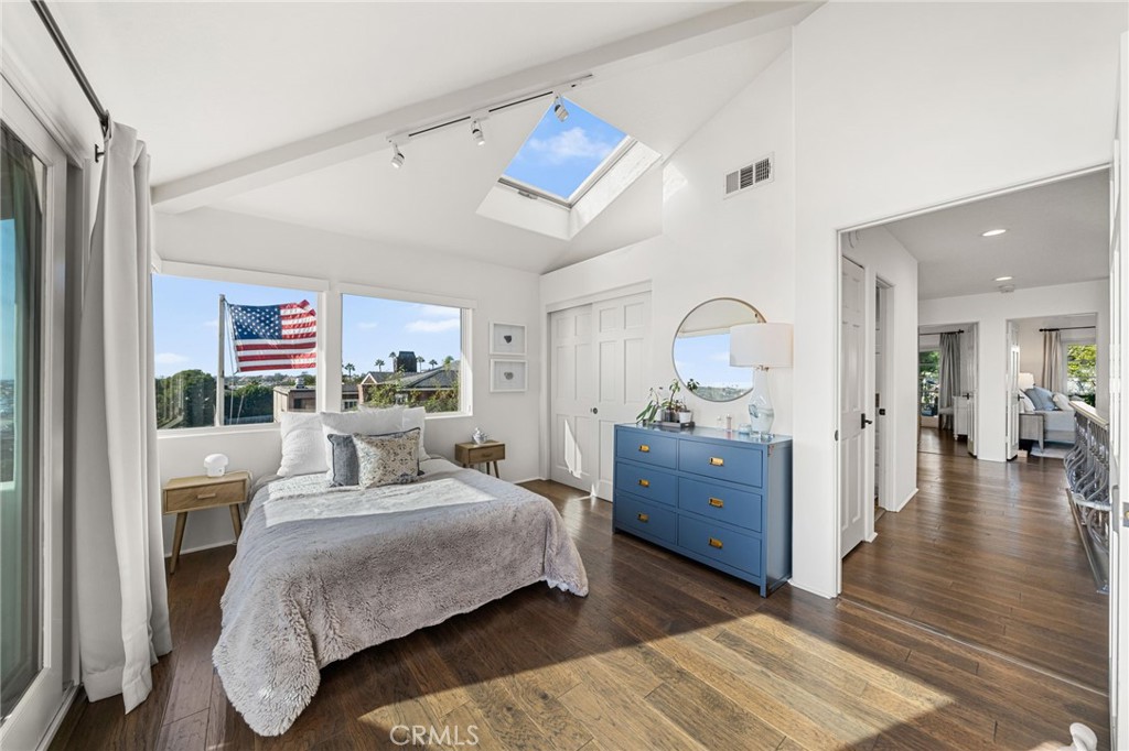 Corona del Mar South of PCH (CDMS) - Residential Lease
