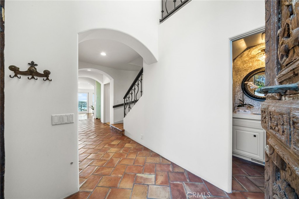 Corona del Mar South of PCH (CDMS) - Residential Lease