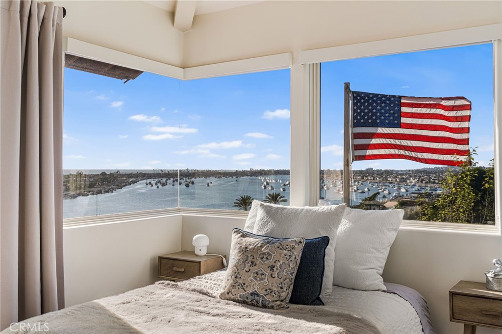 Corona del Mar South of PCH (CDMS) - Residential Lease