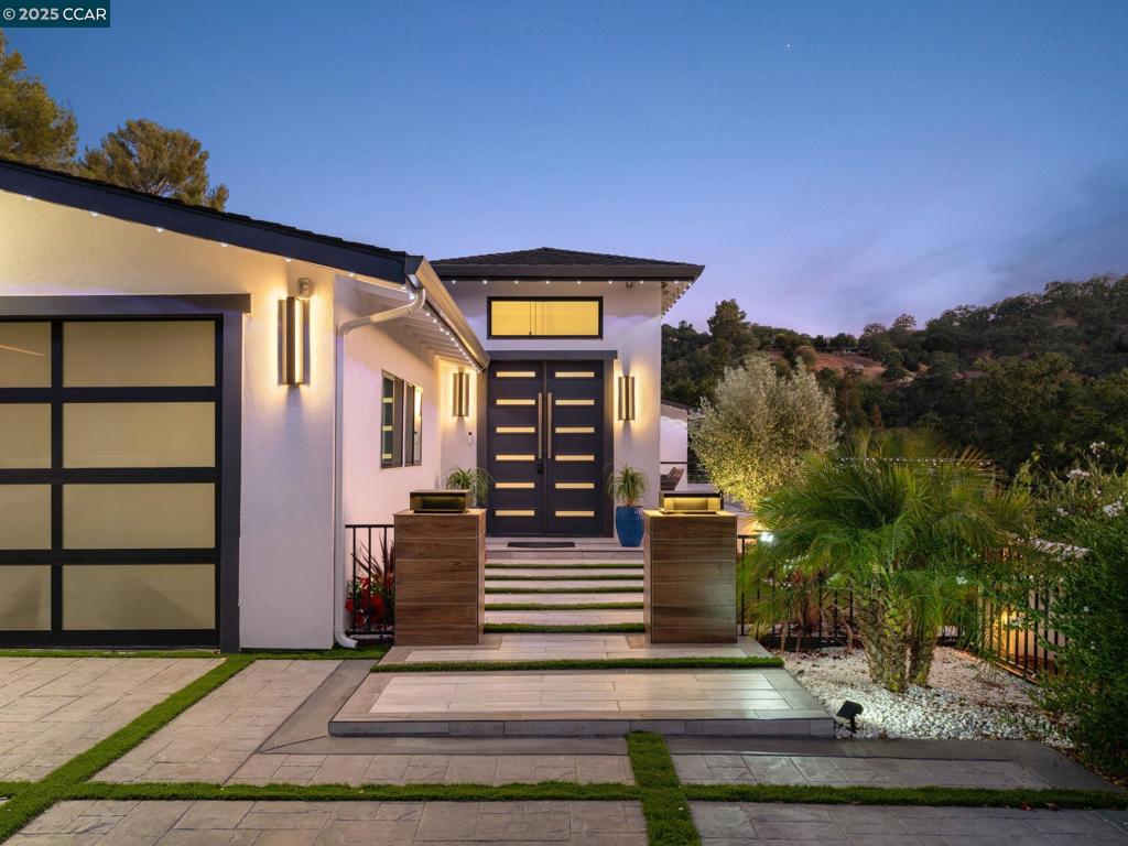 WEST SIDE ALAMO - Residential