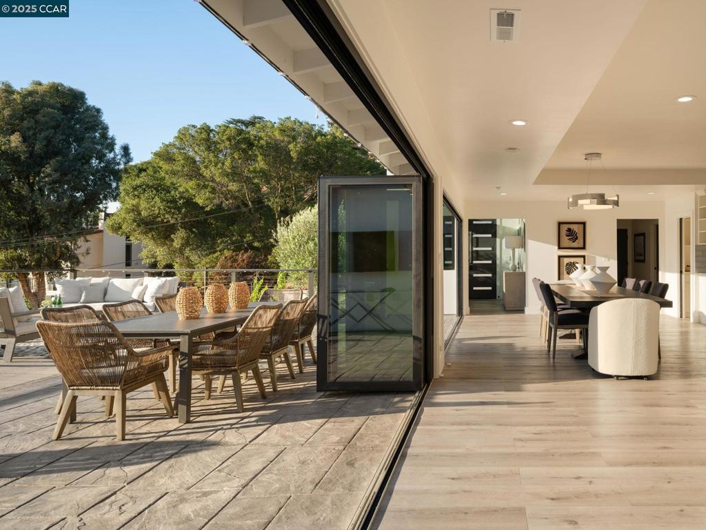 WEST SIDE ALAMO - Residential