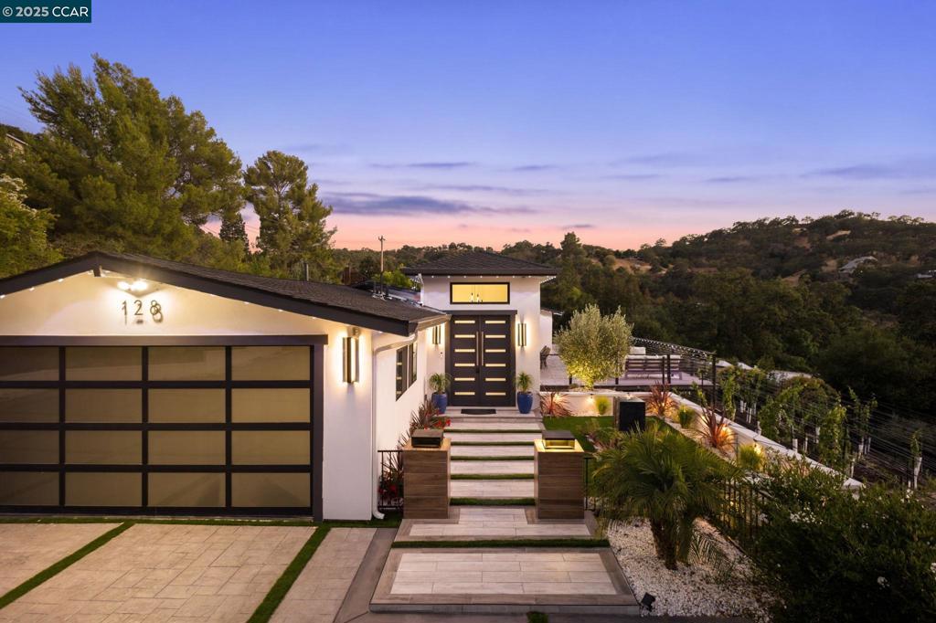WEST SIDE ALAMO - Residential