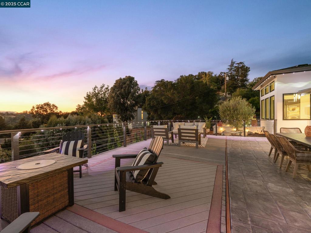 WEST SIDE ALAMO - Residential