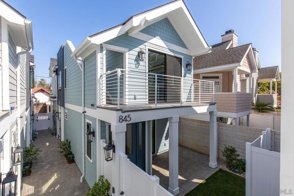 845 G Avenue