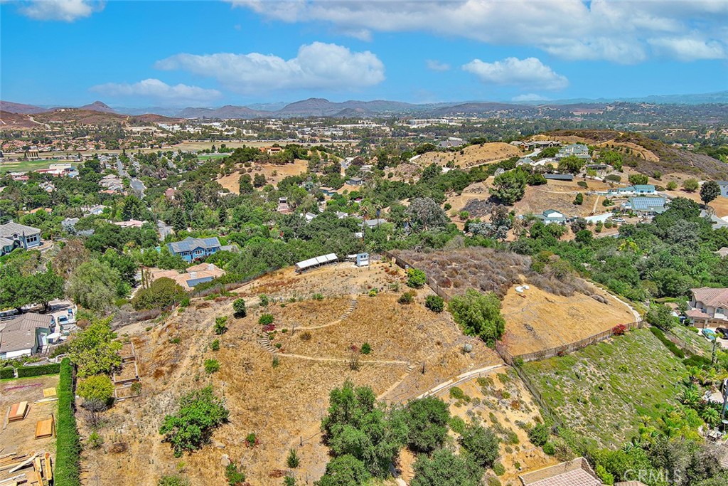 2775 Edgeview Court