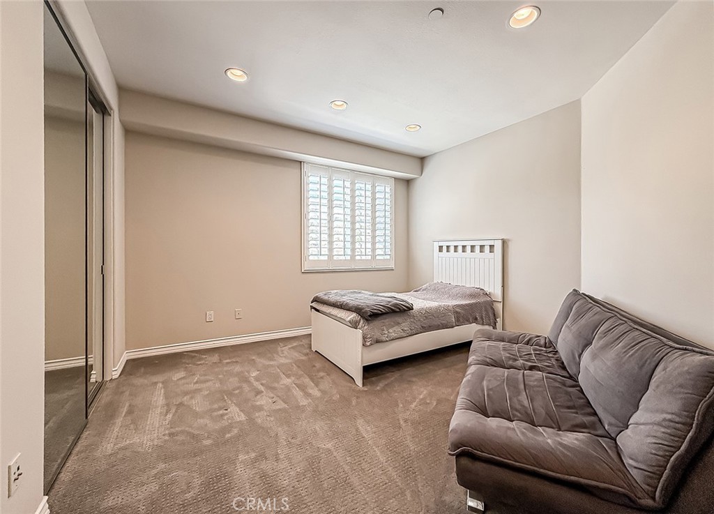 Lynn Oaks Estates (205) - Residential