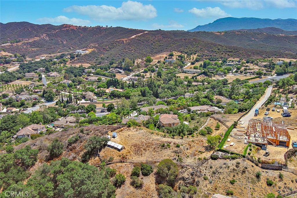 2775 Edgeview Court