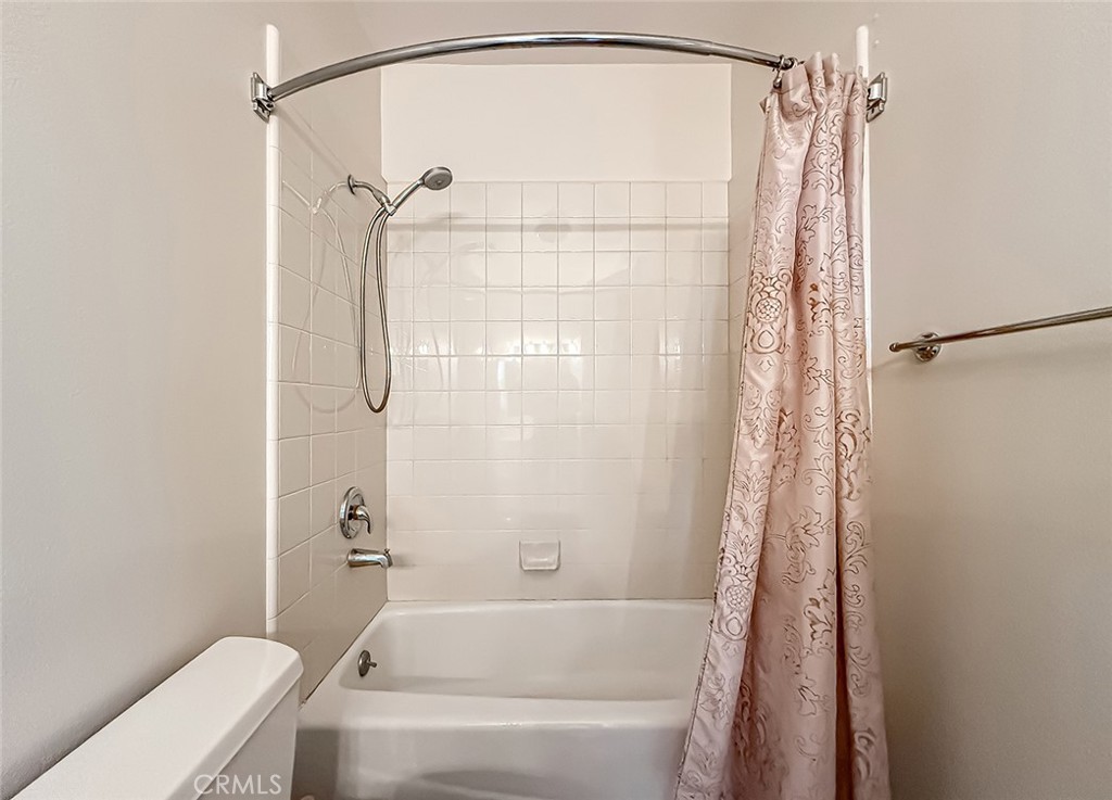 Lynn Oaks Estates (205) - Residential
