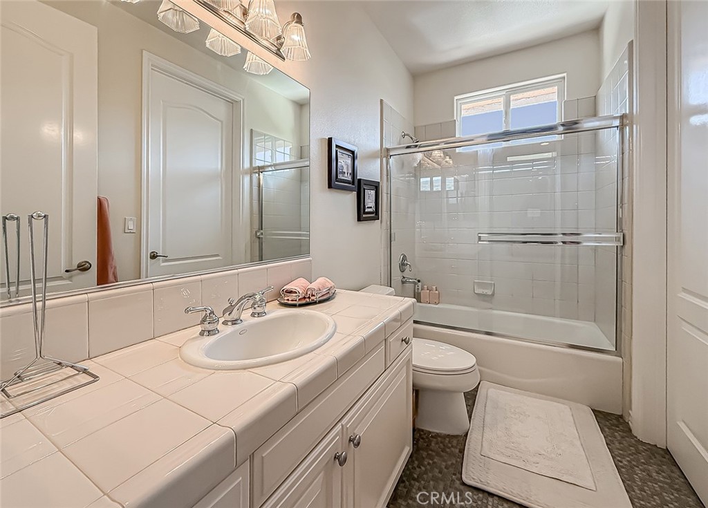 Lynn Oaks Estates (205) - Residential
