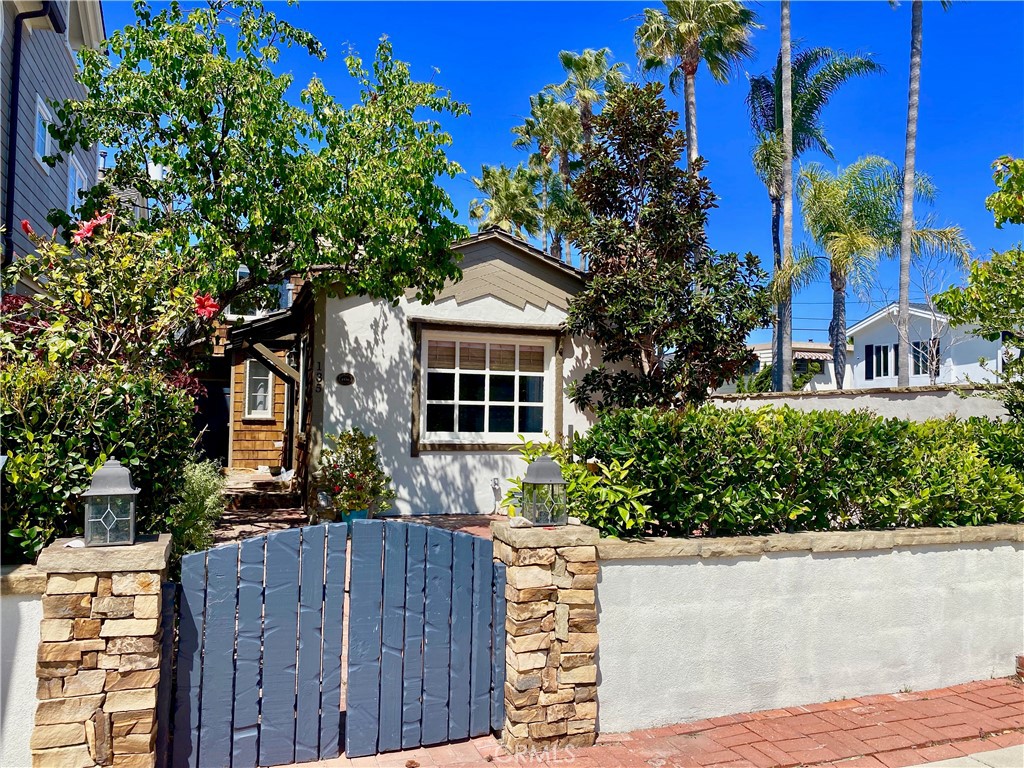 135 Turquoise Avenue