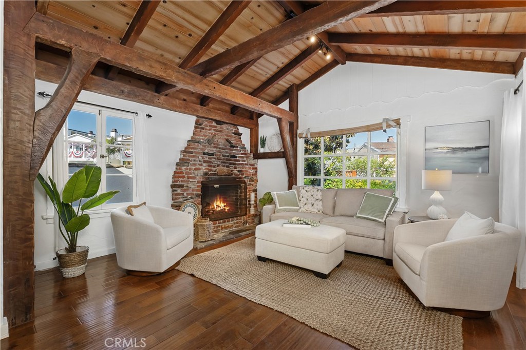 135 Turquoise Avenue