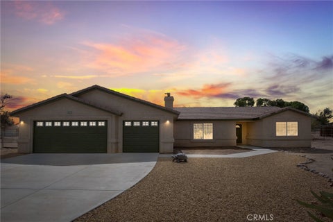 Photo of 19617 Tomahawk RD, Apple Valley, CA 92307 (MLS # HD26219238)
