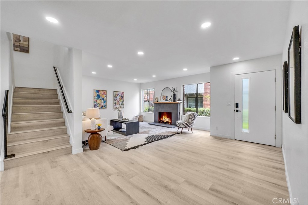 27925 Ridgebluff Court