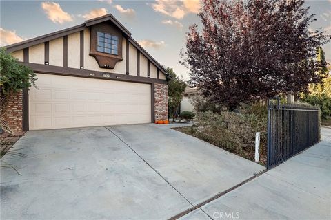 Photo of 37621 15th St E, Palmdale, CA 93550 (MLS # SR25254148)