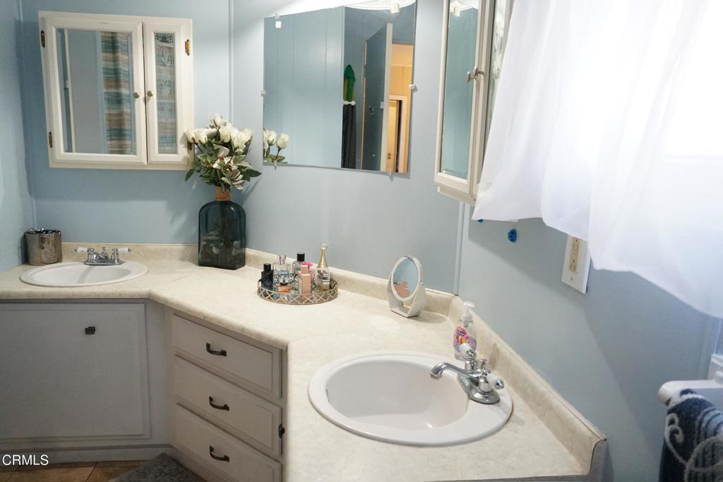 Ventura: Other - 0026 - Manufactured In Park