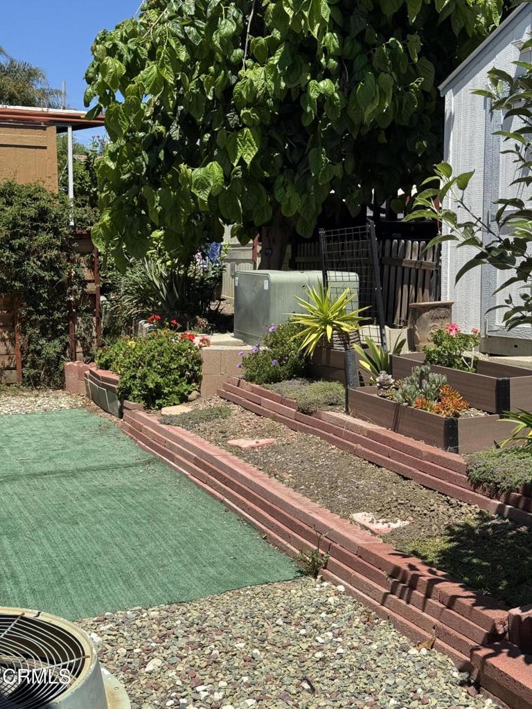 Ventura: Other - 0026 - Manufactured In Park