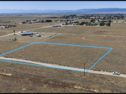 Photo of 2312 W Ave C, Lancaster, CA 93536 (MLS # FR26189279)
