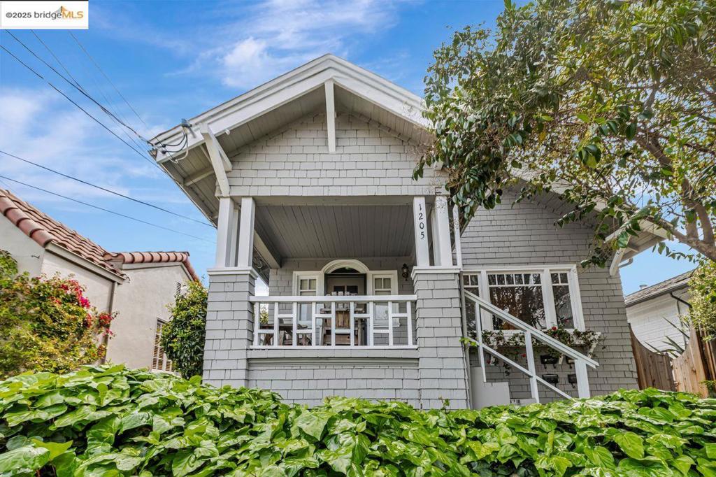Westbrae Craftsman era 4 plex with 2 units in front building and 2 units in back building. Hardwood floors in most units. Unit 3 is remodeled and used for Airbnb. Courtyard between buildings. $150,000 price reduction!