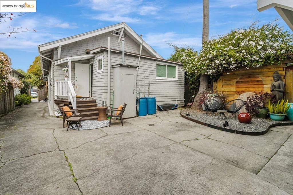 NORTH-WEST BERK - Residential Income