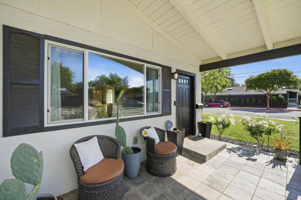 690 El Cerrito Way