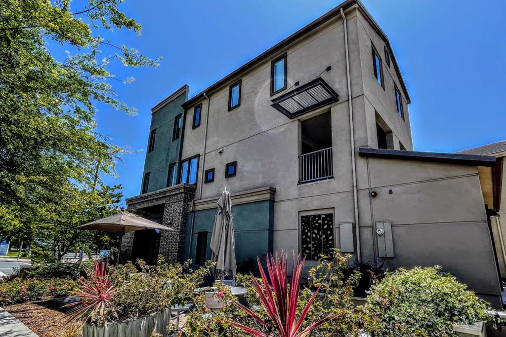 7280 Marylinn Drive