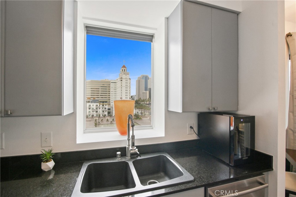 388 E Ocean Boulevard 614