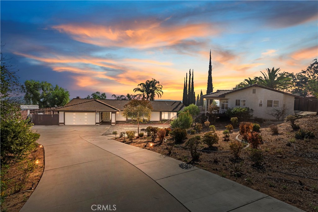 Properties 1 19975 Heartwood